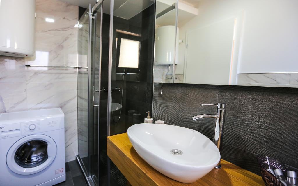 New Lux Apartment Novi Sad Bagian luar foto